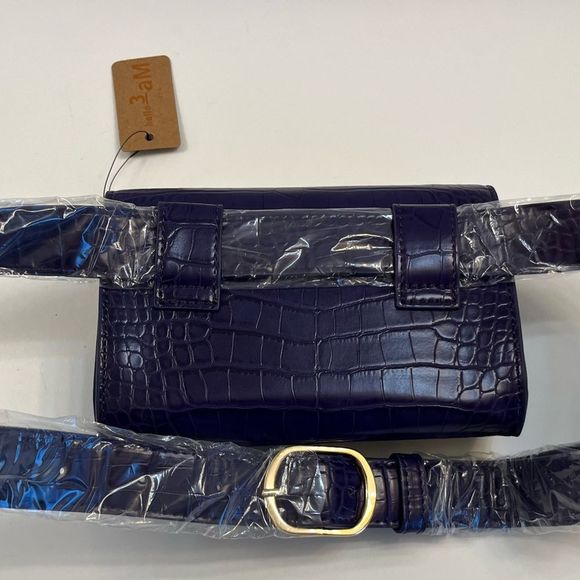 Belt Bag/ Crossbody- Embossed Reptile Pattern- Purple - Picture 7 of 11